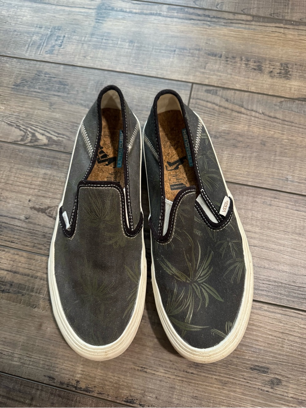 Vans Slip-On Loafers in Black with Olive Leaf Print